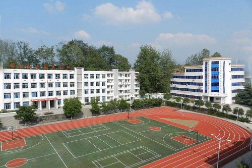 都江堰职业中学的收费标准 都江堰职业中学的收费标准